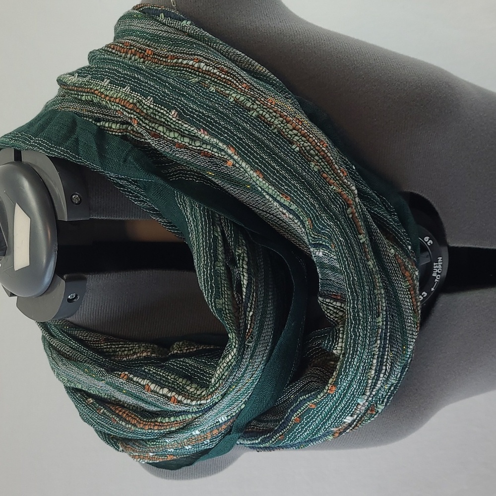 Lot of 9 infinity scarves including Halloween ๐ Christmas ๐ and more! - Picture 16 of 16